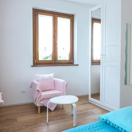 بيت ضيافة Casa Del Fattore أوزيمو